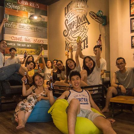 Barney'S Danang Backpackers Hostel 外观 照片