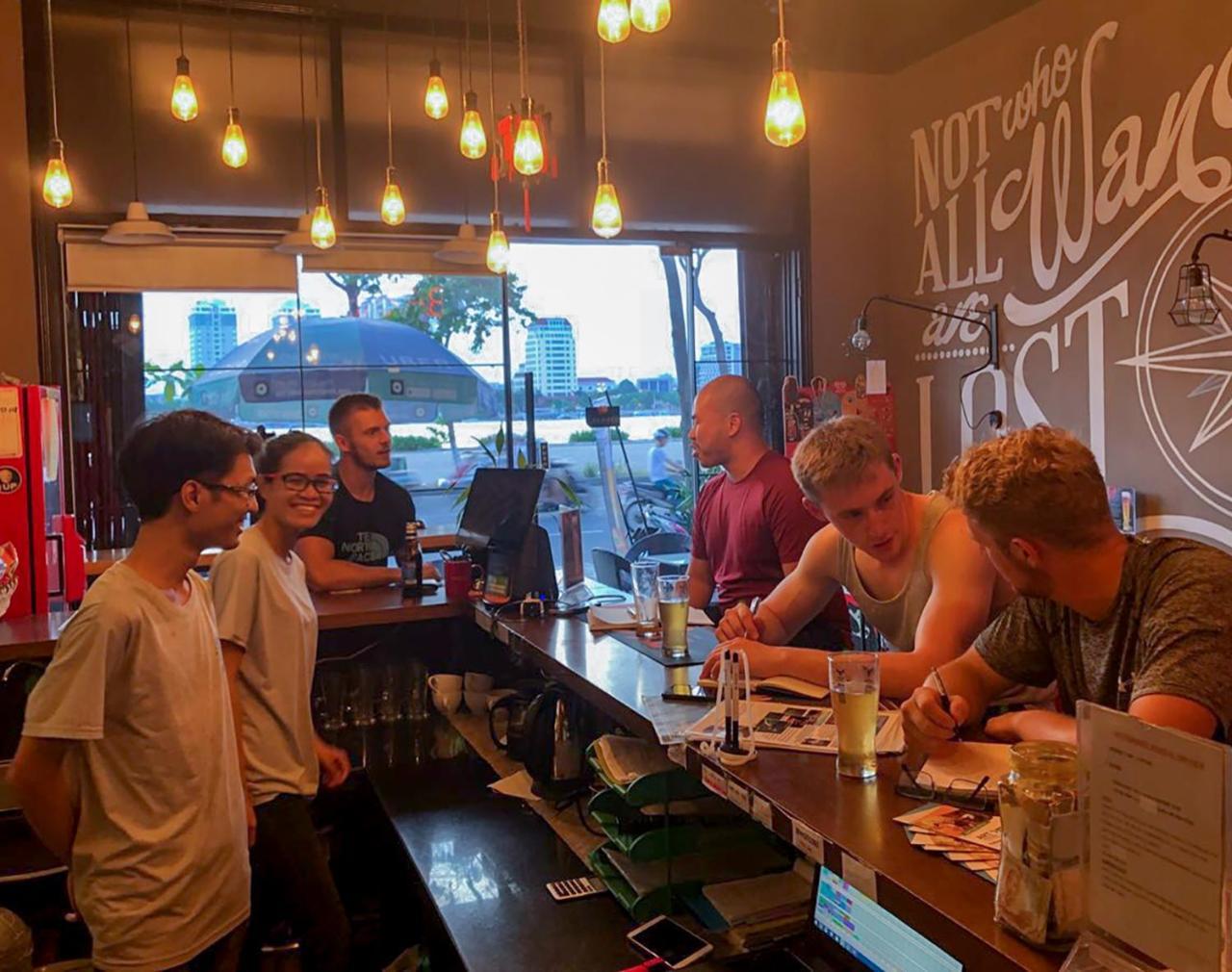 Barney'S Danang Backpackers Hostel 外观 照片